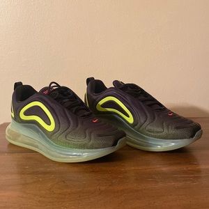 Air Max 720 Black/Bright Crimson-Volt